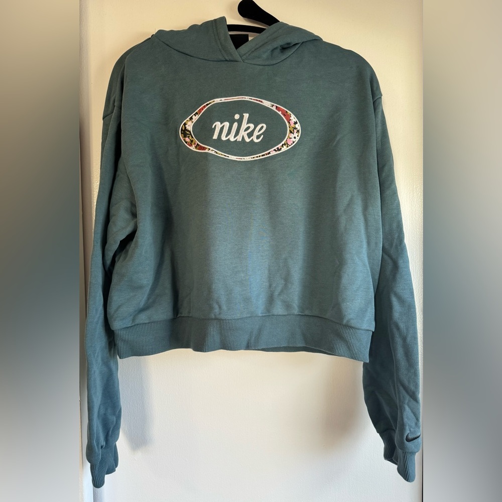 NWOT Nike Women's Cropped Hooded Sweatshirt Size Small